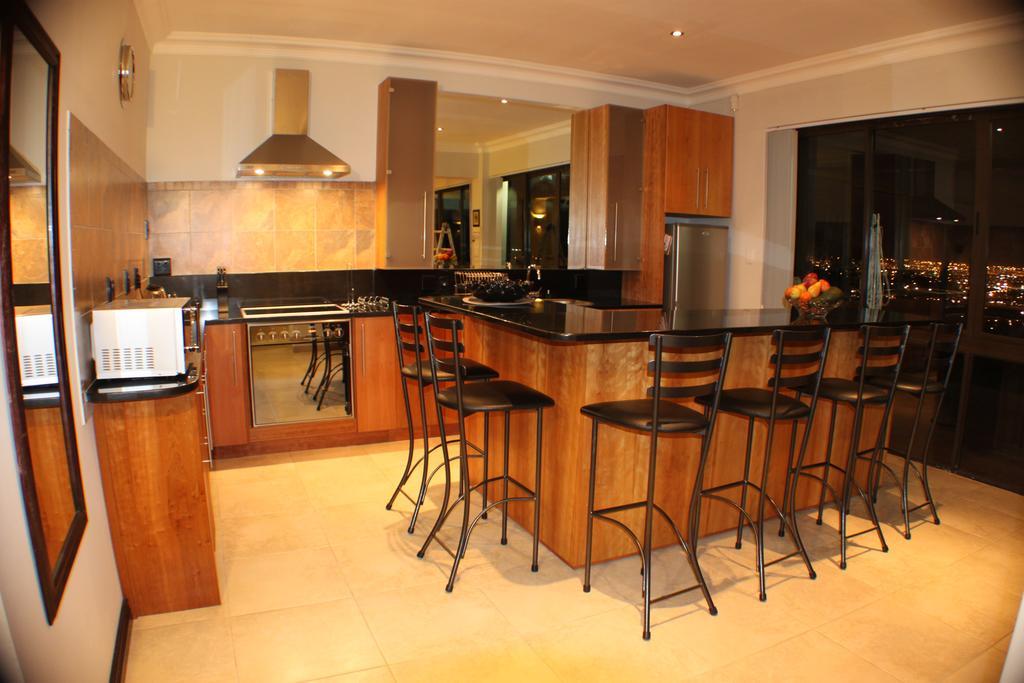 Keret Accommodation Bellville Exterior foto